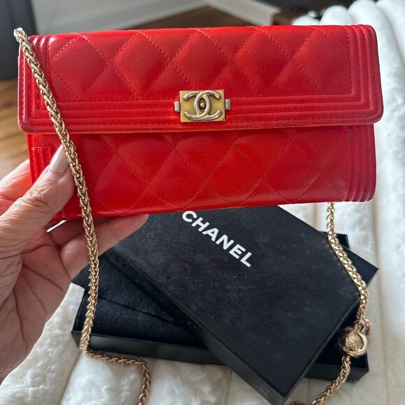 Chanel Red Quilted Boy Flap Wallet - Picture 5 of 16